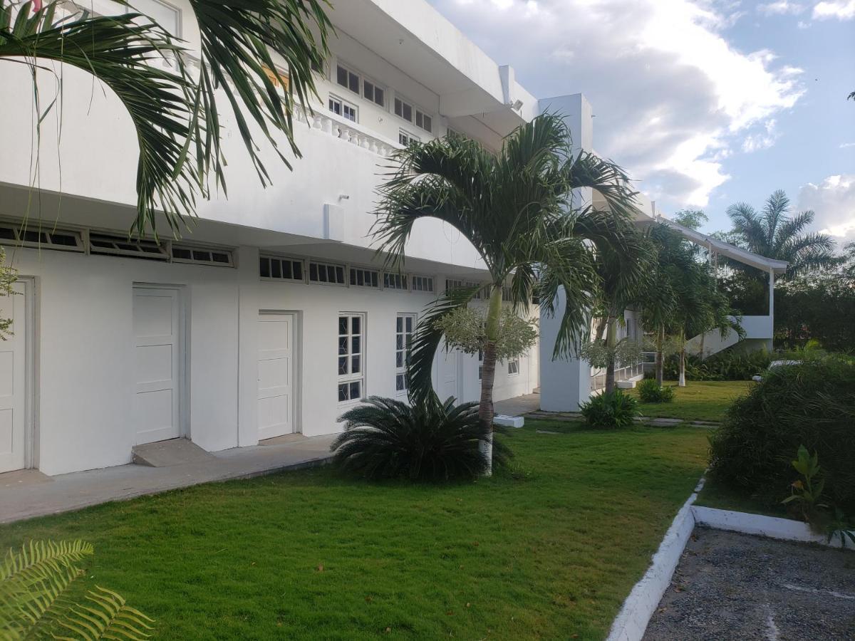 Bed and Breakfast Sea Shell Palms, Ocho Ríos Exterior foto
