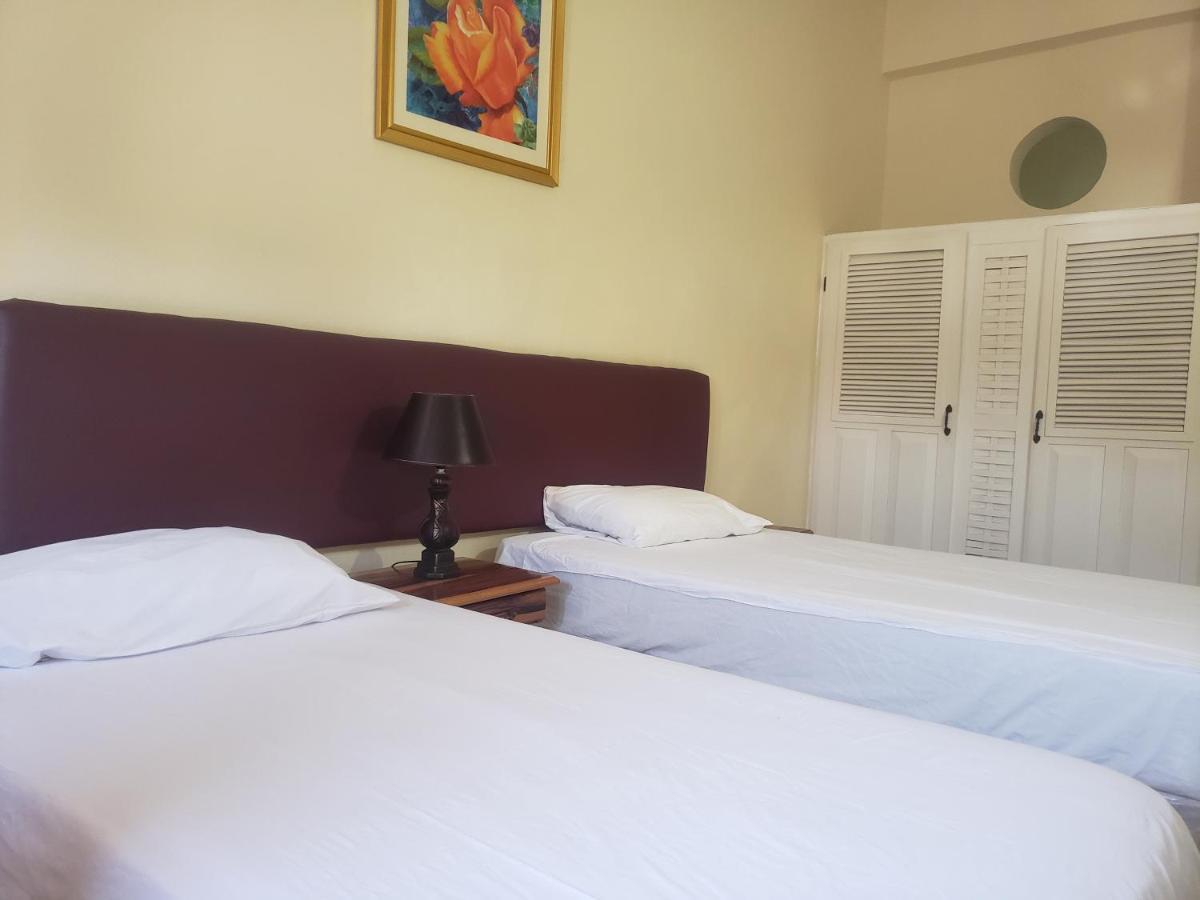 Bed and Breakfast Sea Shell Palms, Ocho Ríos Exterior foto
